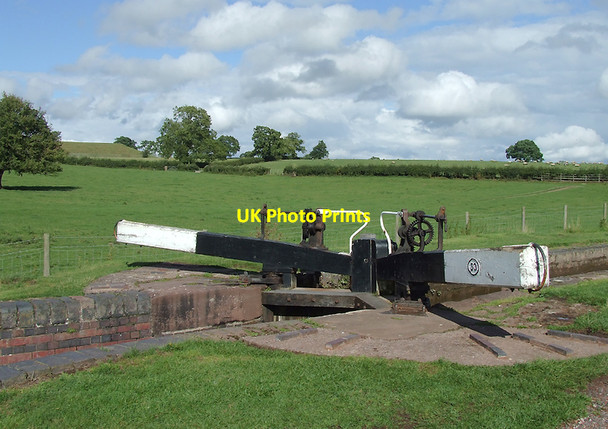 Photo 6"x4" Tardebigge  Lock No 30, Worcestershire Stoke Pound c2010 P1