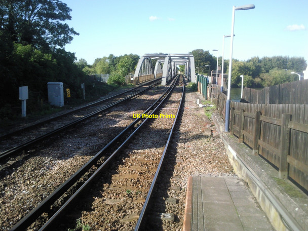 Photo 6"x4" Barnes Bridge from Barnes Bridge station Barnes c2010