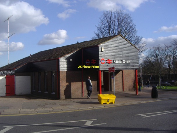 Photo 6"x4" Kensal Green station Kensal Town c2008