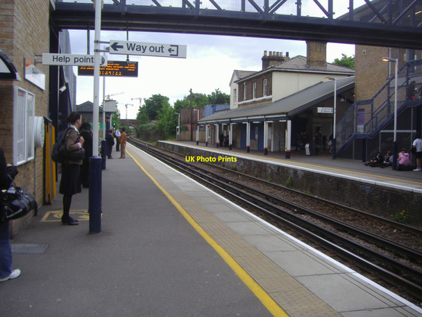 Photo 6"x4" Brentford station Brentford c2008