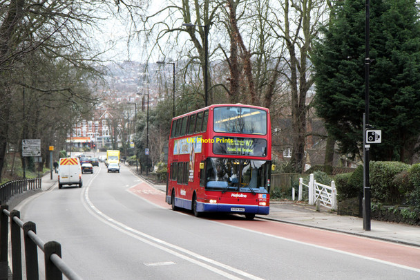 Photo 6"x4" Climbing Muswell Hill Hornsey c2011