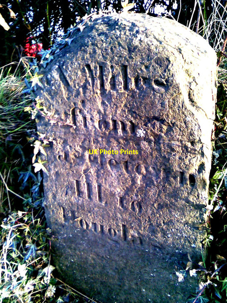 Photo 6"x4" Old Milestone, Cooil Road Spring Valley c2011