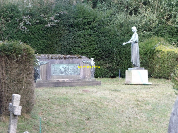 Photo 6"x4" Tombs and statue in Fairwarp churchyard, East Sussex Fairwarp c2011
