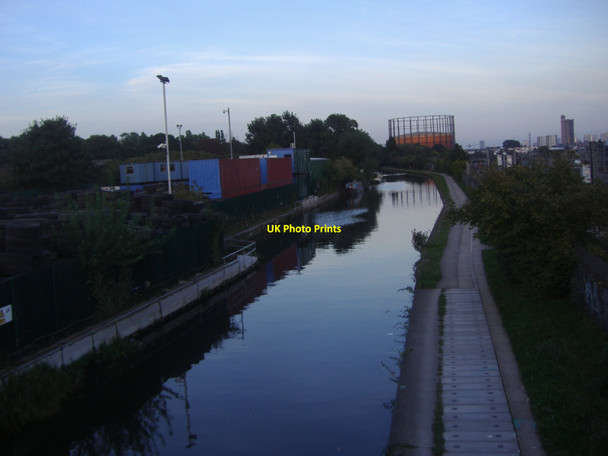 Photo 6"x4" Grand Union Canal, College Park Kensal Town c2008