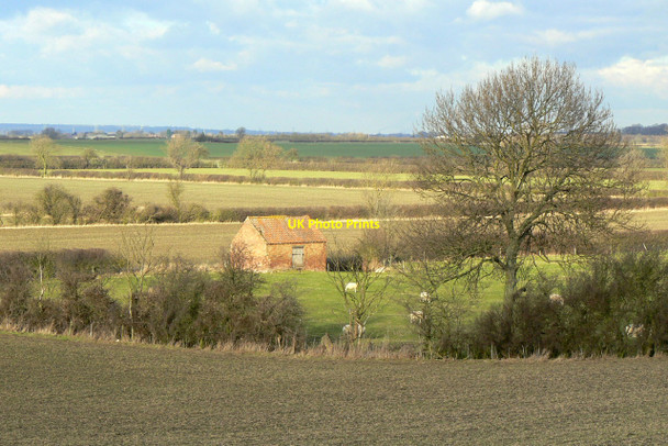 Photo 6"x4" Field barn near Barnstone Barnstone c2011