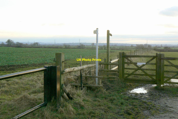 Photo 6"x4" Choice of routes Colston Bassett c2011