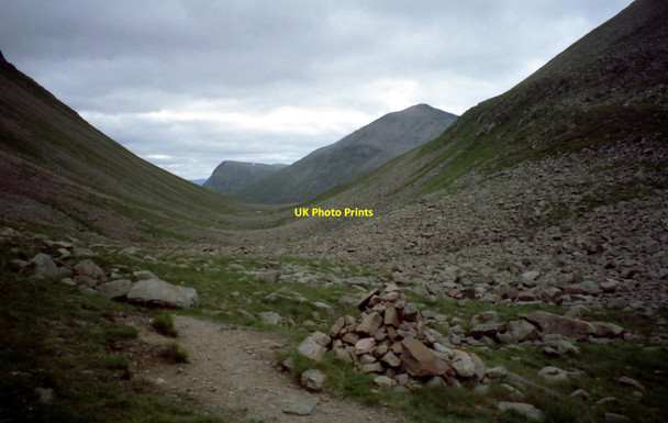 Photo 6"x4" Head of the Lairig Ghru March Burn\/NH9701 c1994