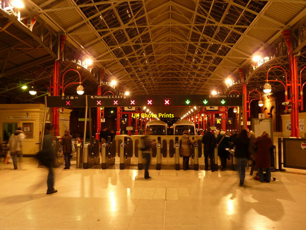 Photo 6"x4" Ticket barriers at Marylebone station Marylebone\/TQ2881 c2011