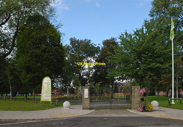 Photo 6"x4" Alexandra Park Ince in Makerfield c2010