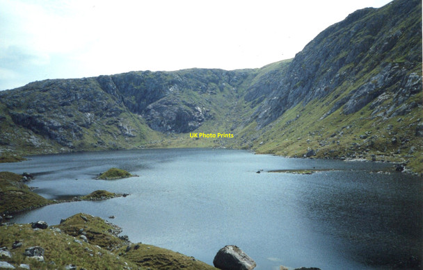 Photo 6"x4" Loch Toll a'Mhadaidh Loch Toll a' Mhadaidh c1990