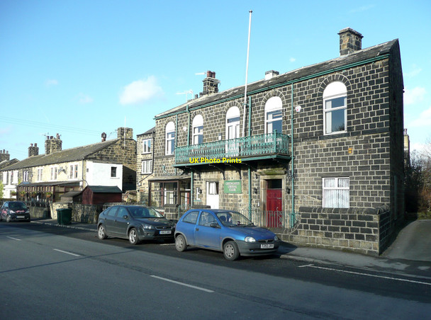 Photo 6"x4" Greengates Liberal Club, New Line Apperley Bridge c2011