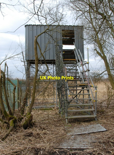 Photo 6"x4" Bird watching hide Thelwall c2010