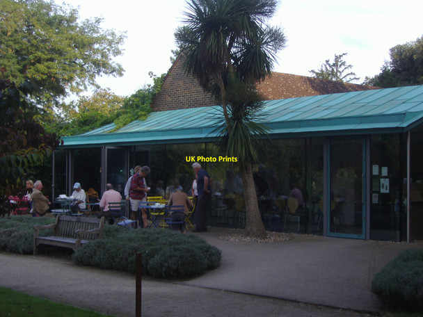 Photo 6"x4" Cafe in Sunbury Park Sunbury c2008
