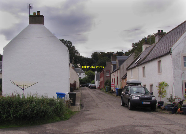 Photo 6"x4" Back Street in Cromarty Cromarty\/NH7867 c2010