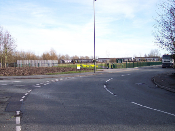 Photo 6"x4" Mab Lane joins Deysbrook Lane Stockbridge Village c2011