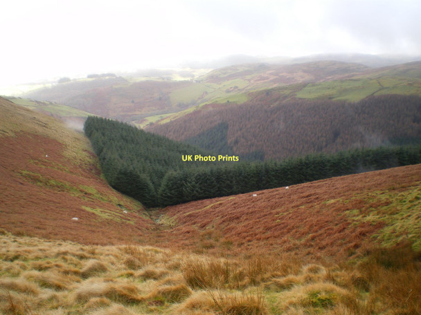 Photo 6"x4" Valley draining Braich Ddu Cwrt\/SH6800 c2011