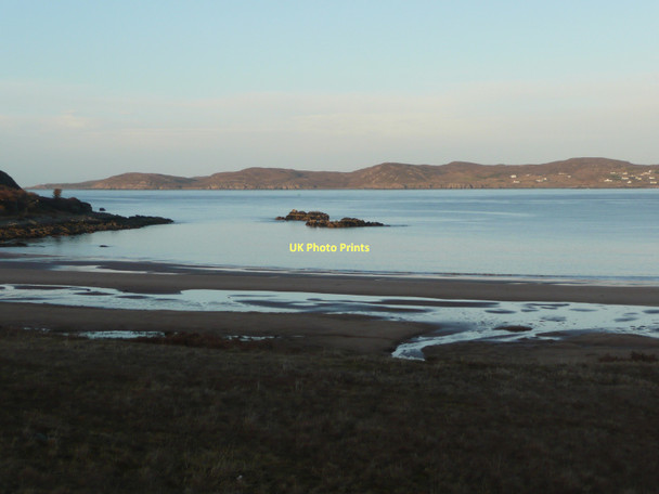 Photo 6"x4" Sgeir  Bh\u00c3\u00a0n Cove\/NG8090 c2011