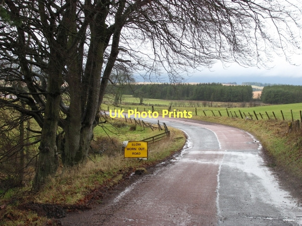 Photo 6"x4" Slow worn out road Weston\/NT0347 c2011