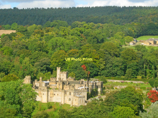 Photo 6"x4" Haddon Hall Bakewell c2010