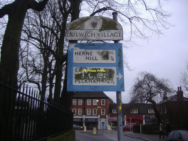 Photo 6"x4" Pre-Worboys direction sign, Court Lane Dulwich Village Brixton\/TQ3175 c2009