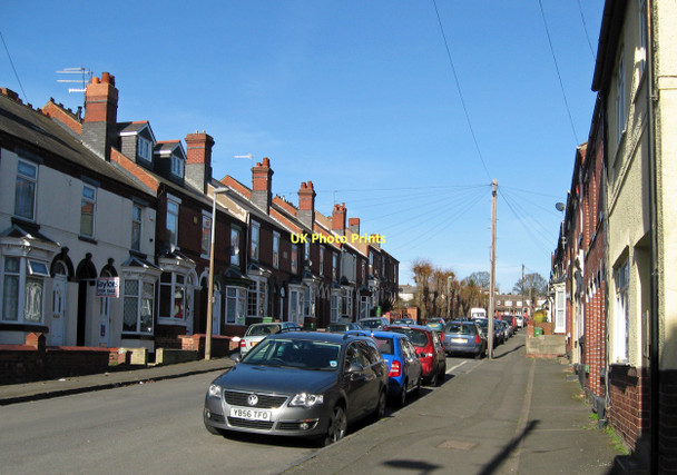 Photo 6"x4" Victoria Road, Quarry Bank, Brierley Hill Brierley Hill\/SO9286 c2011