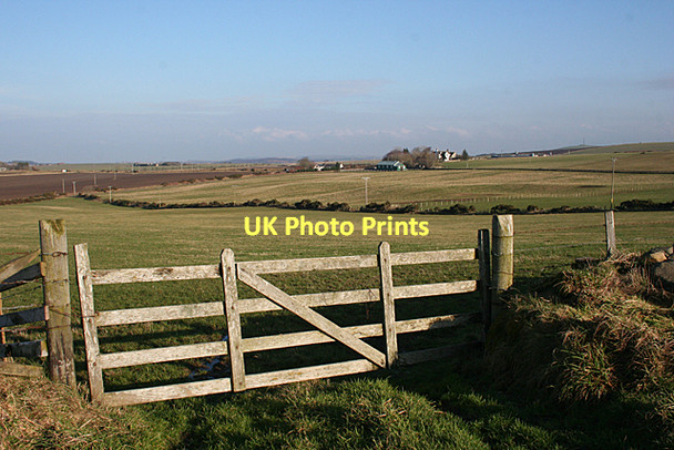 Photo 6"x4" Gate near Culbirnie Boyndie c2011
