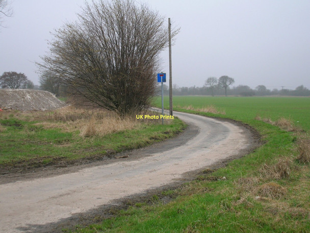 Photo 6"x4" Farm track near Half Way Houses Drax c2011