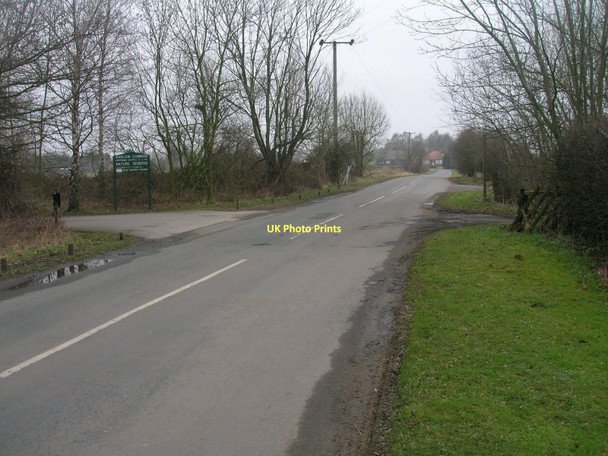 Photo 6"x4" Minor road towards Barlow Barlow\/SE6428 c2011