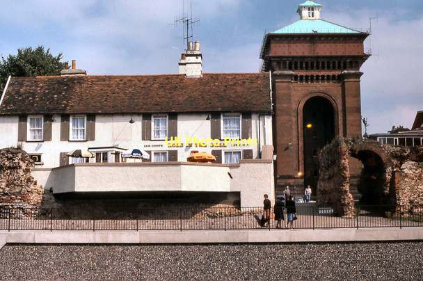 Photo 6"x4" Hole In The Wall Colchester c1978