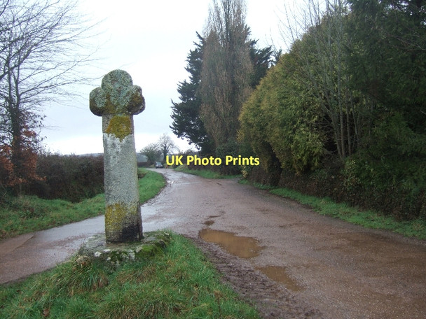 Photo 6"x4" The cross at Burrow Farm Nether Exe c2011