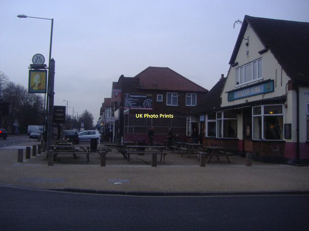 Photo 6"x4" Duke of York pub, Hanworth Road Feltham\/TQ1073 c2011