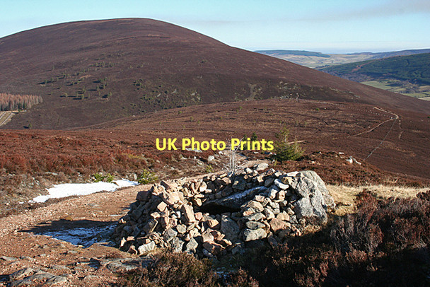 Photo 6"x4" Pile of Stones Benrinnes Wood c2011