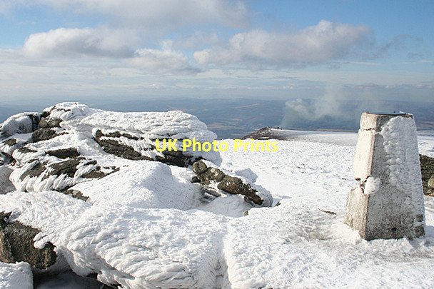 Photo 6"x4" Ben Rinnes Triangulation Pillar Scurran of Lochterlandoch c2011