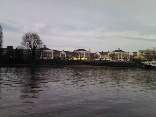 Photo 6"x4" View of the buildings on the North Bank of the Thames, viewed from the South Bank #4 Hammersmith\/TQ2279 c2011