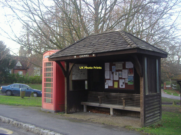 Photo 6"x4" Bus shelter, Chenies green Chorleywood c2011