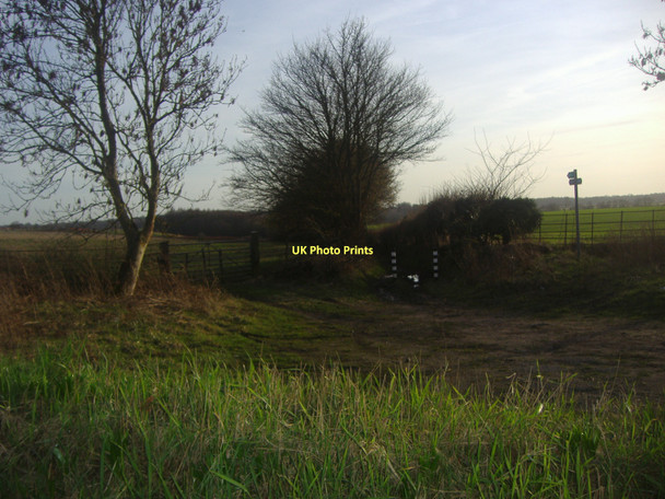 Photo 6"x4" Entrance to Chiltern Way Chorleywood c2011