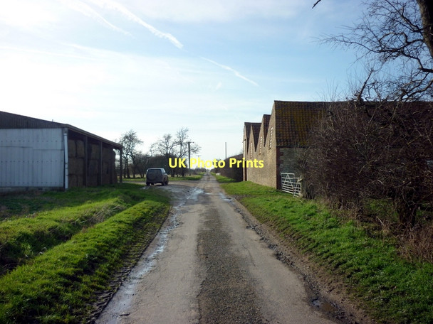 Photo 6"x4" Newlands Farm west of the A15 Manton\/SE9302 c2011