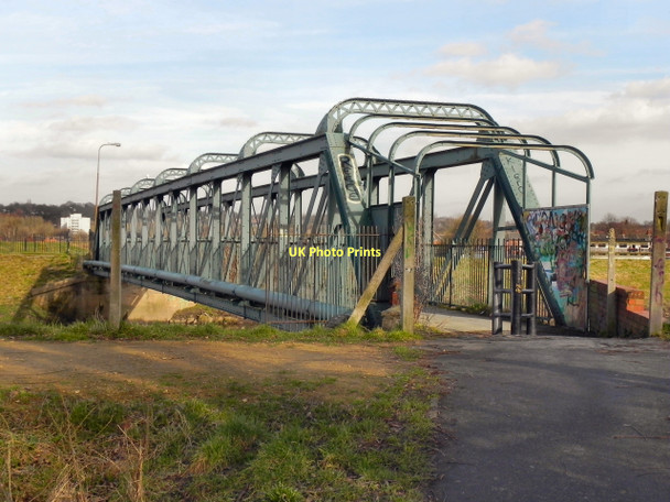 Photo 6"x4" The Jubilee Footbridge Salford\/SJ8098 c2011