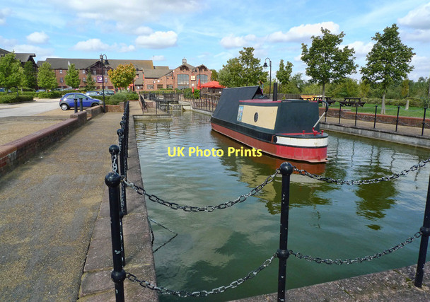 Photo 6"x4" The Premier Inn, Furzton Milton Keynes c2010 P1