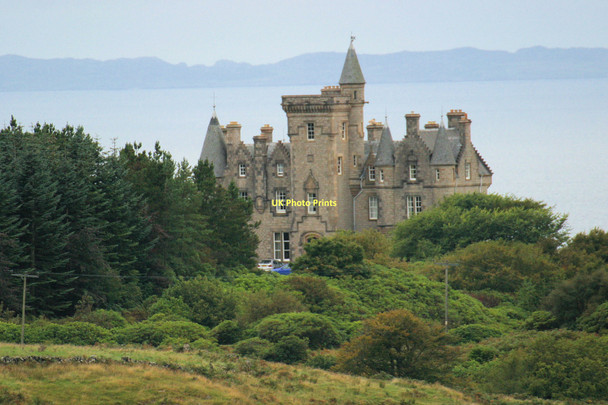 Photo 6"x4" Glengorm Castle Glengorm Castle c2003
