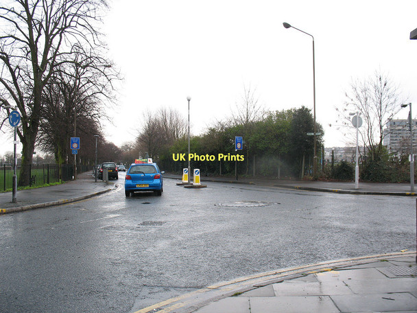 Photo 6"x4" Mini-roundabout on Charlton Park Lane Woolwich c2011