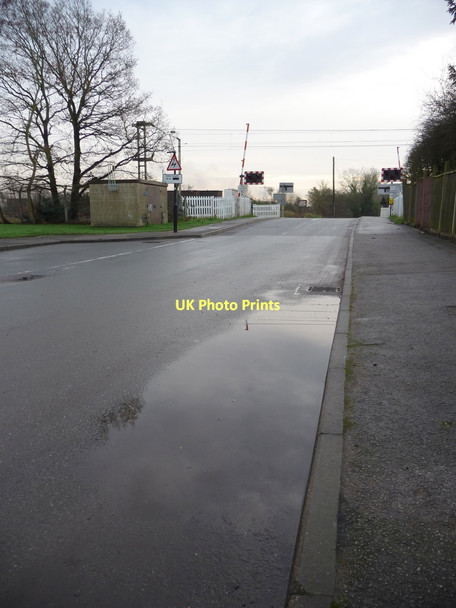 Photo 6"x4" Approach to Wharf Road Level Crossing, Wormley, Hertfordshire Wormley\/TL3605 c2011
