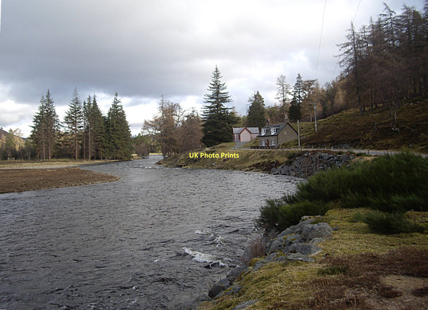 Photo 6"x4" Downstream River Dee Braegarie c2011