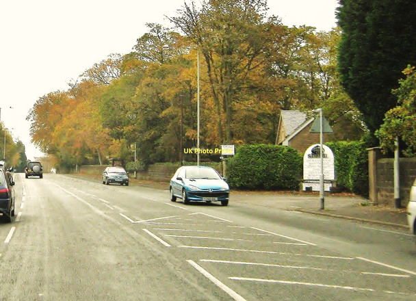 Photo 6"x4" Passing the entrance to Shaw Hill Golf and Country Club Whittle-le-Woods c2010