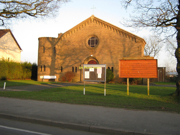 Photo 6"x4" Immanuel Church, Highter's Heath Highter's Heath c2011