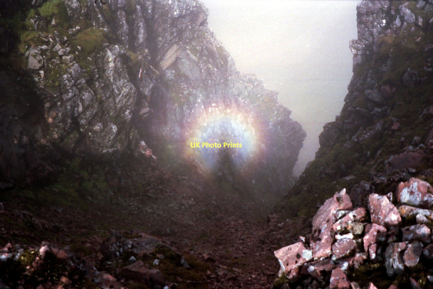 Photo 6"x4" Brocken Spectre in Vixen Gully Sg\u00f9rr na h-Ulaidh c1992