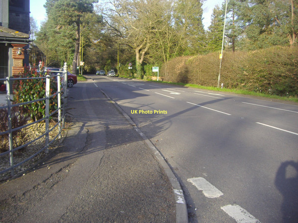 Photo 6"x4" Old Woking Road Woking c2011