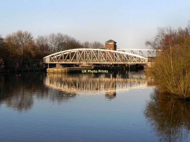 Photo 6"x4" Barton Road Swing Bridge Eccles\/SJ7798 c2011