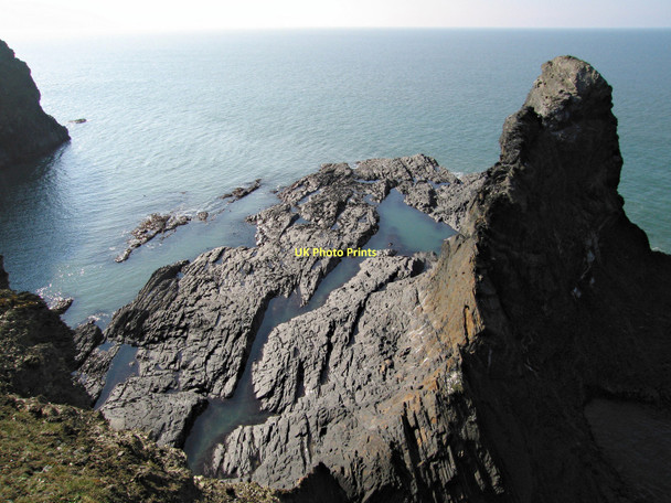 Photo 6"x4" Careg Wylan from the coast path Moylgrove\/Trewyddel c2011