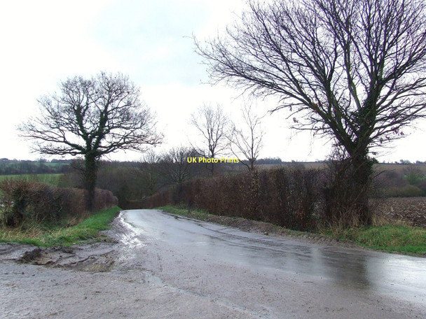 Photo 6"x4" Highlands Road Kettlebaston c2011